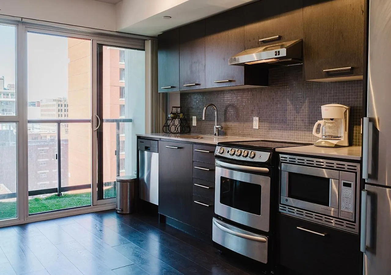 Peter Pan'S Hideaway 2Br In Central Toronto Apartment